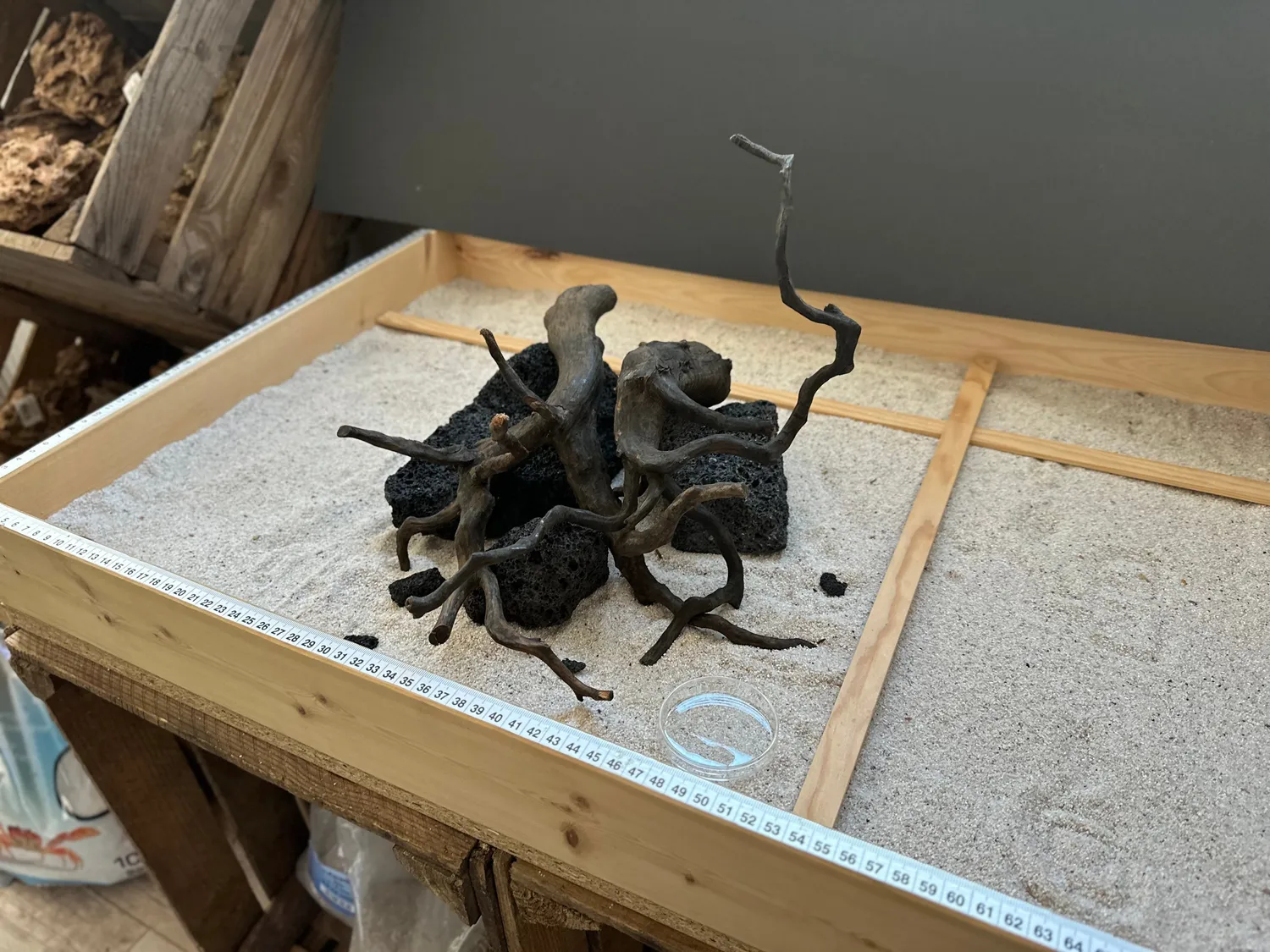 Garnelen TV Hardscape Set 2 hardscape svart lava