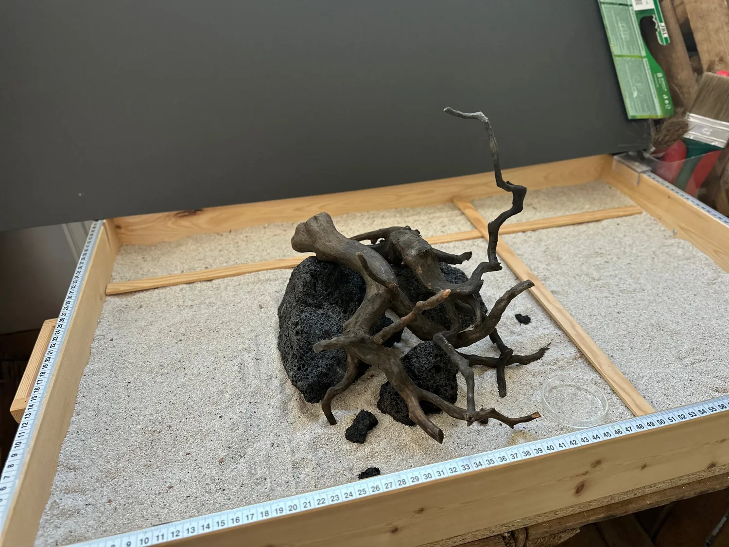 Garnelen TV Hardscape Set 2 hardscape svart lava