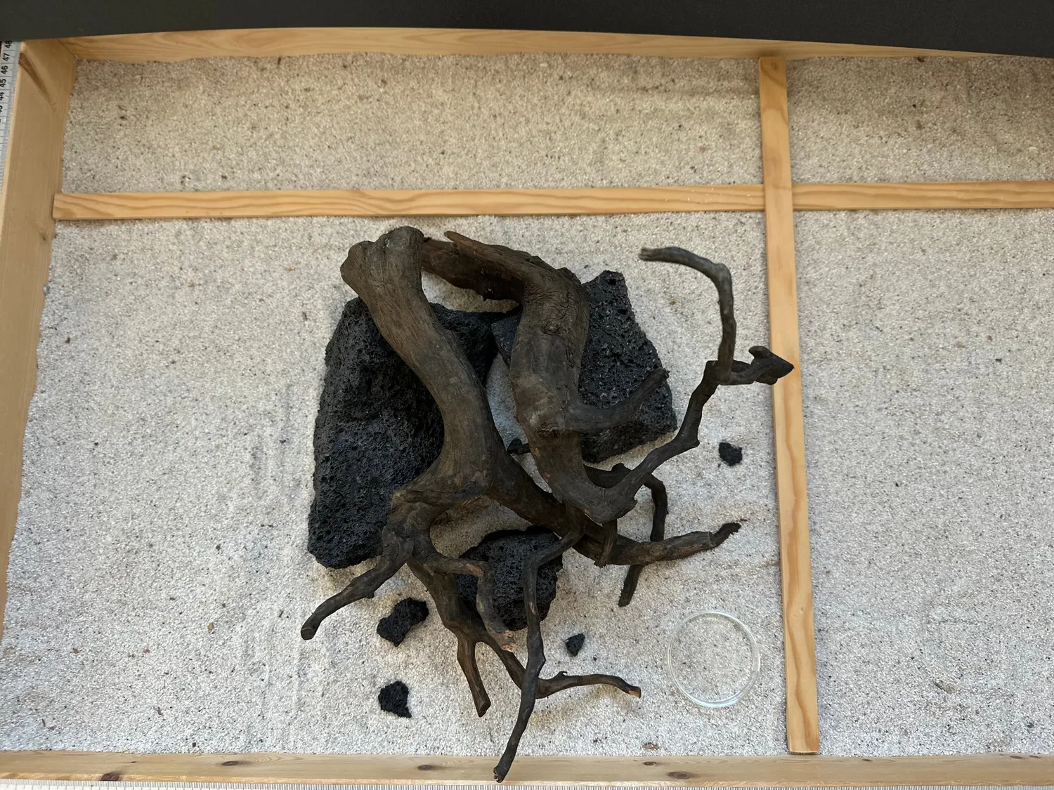 Garnelen TV Hardscape Set 2 hardscape svart lava